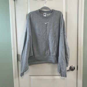 Oversized Grey Nike Sweatshirt